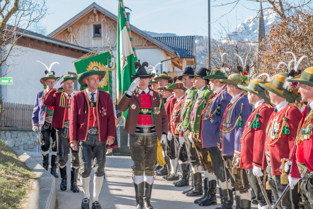 Abschreiten der angetretenen Formationen