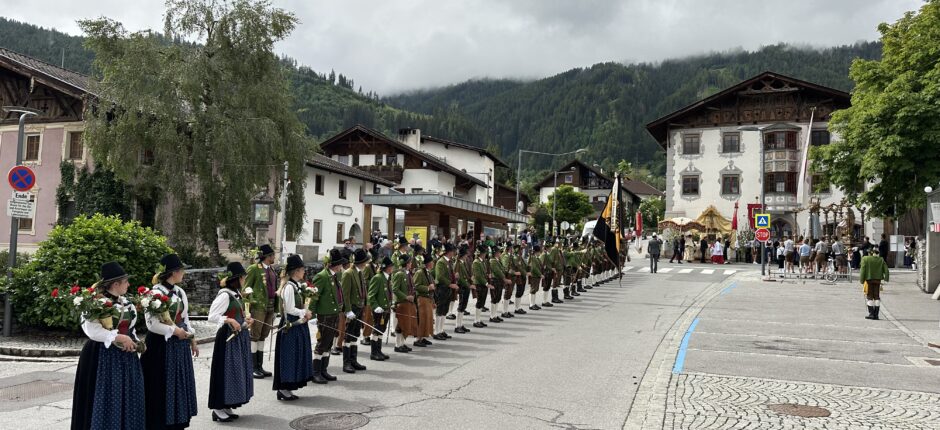                     Donnerstag 19. Juni 2025 – „Bluatstog“ in Axams