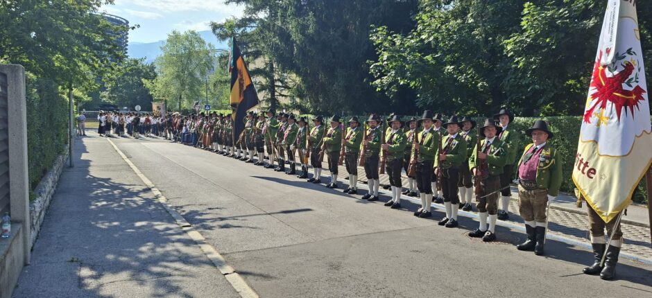 75 Jahre Schützenbezirk Hall